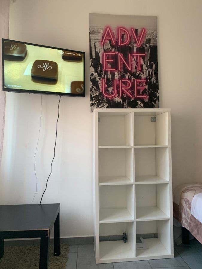 Studio à mantes Extérieur photo